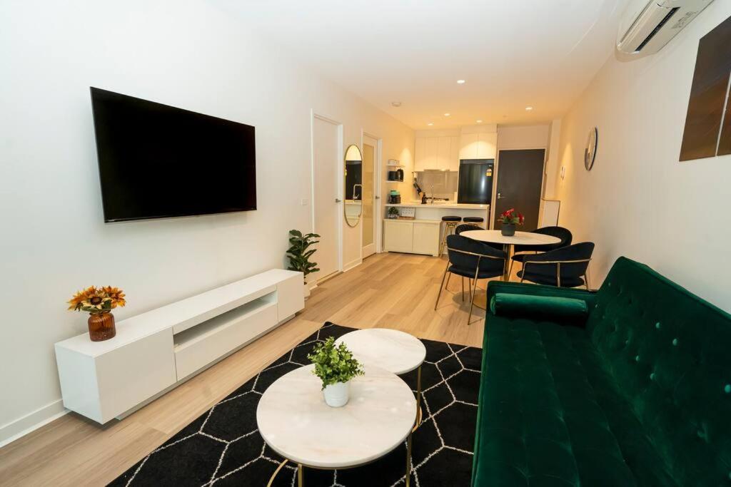 Luxe Haven - 42Nd Floor Panoramic City Views Ville de Ville de Melbourne Extérieur photo
